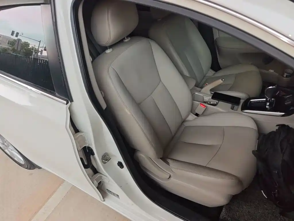 Nissan Sylphy 2019 — фото 25