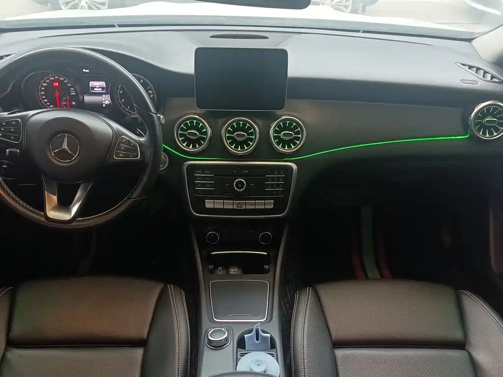Mercedes-Benz GLA 2018 — фото 8