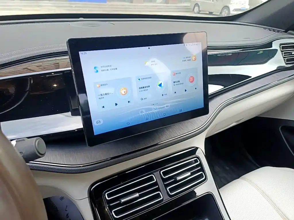 BYD Qin PLUS 2024 — фото 13
