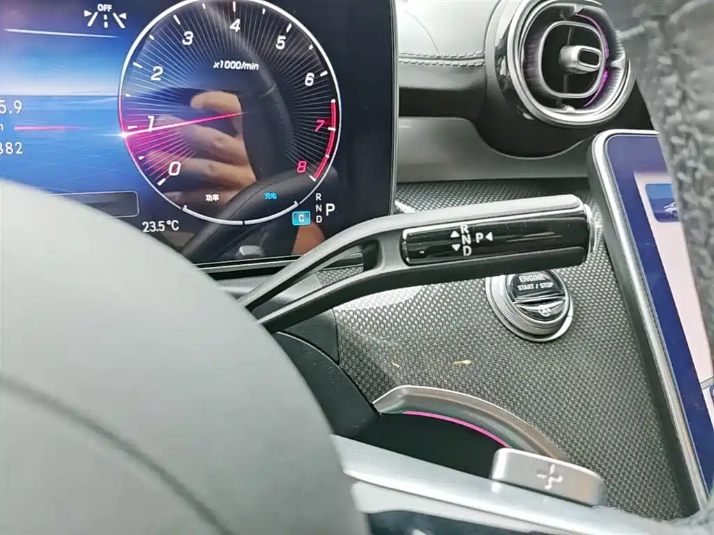 Mercedes-Benz C-Class 2023 — фото 14