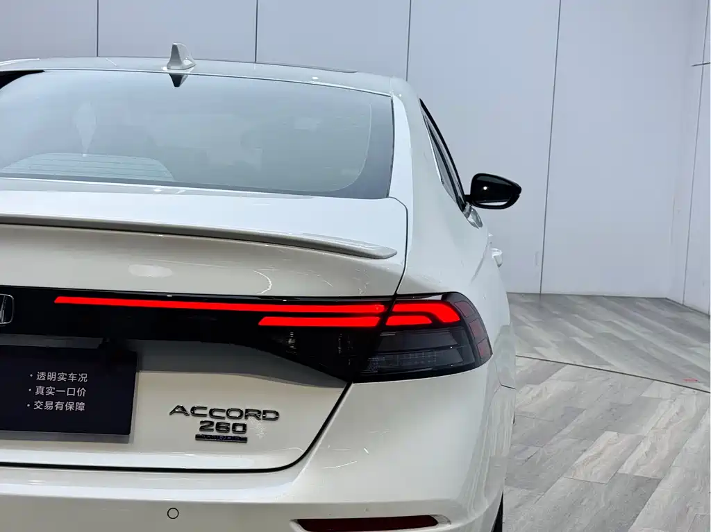Honda Accord 2023 — фото 17