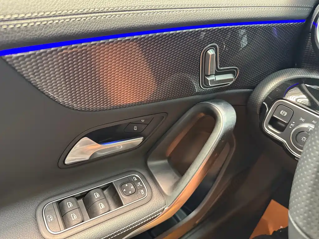 Mercedes-Benz A-Class 2021 — фото 10