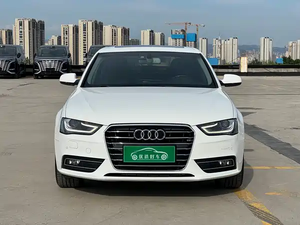 Audi A4L 2016