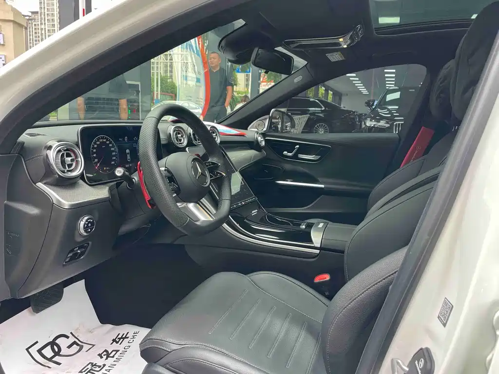 Mercedes-Benz C-Class 2023