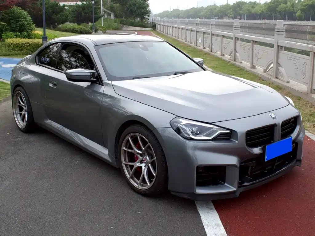 BMW M2 2025 — фото 1