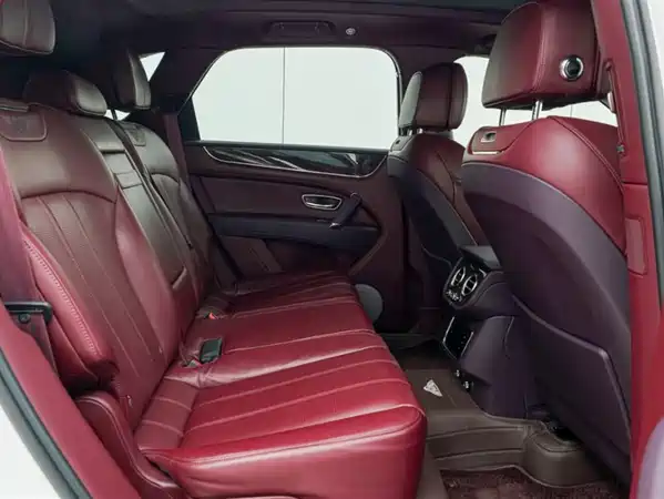 Bentley Bentayga Plug-In Hybrid 2019