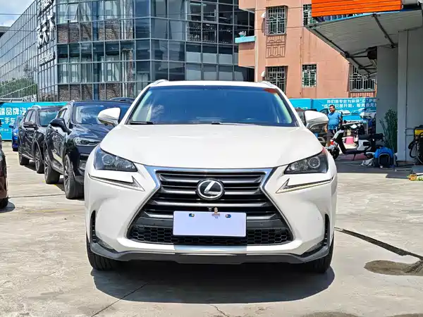 Lexus NX 2017