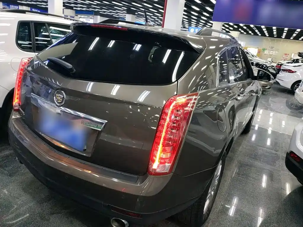 Cadillac SRX 2015 — фото 6