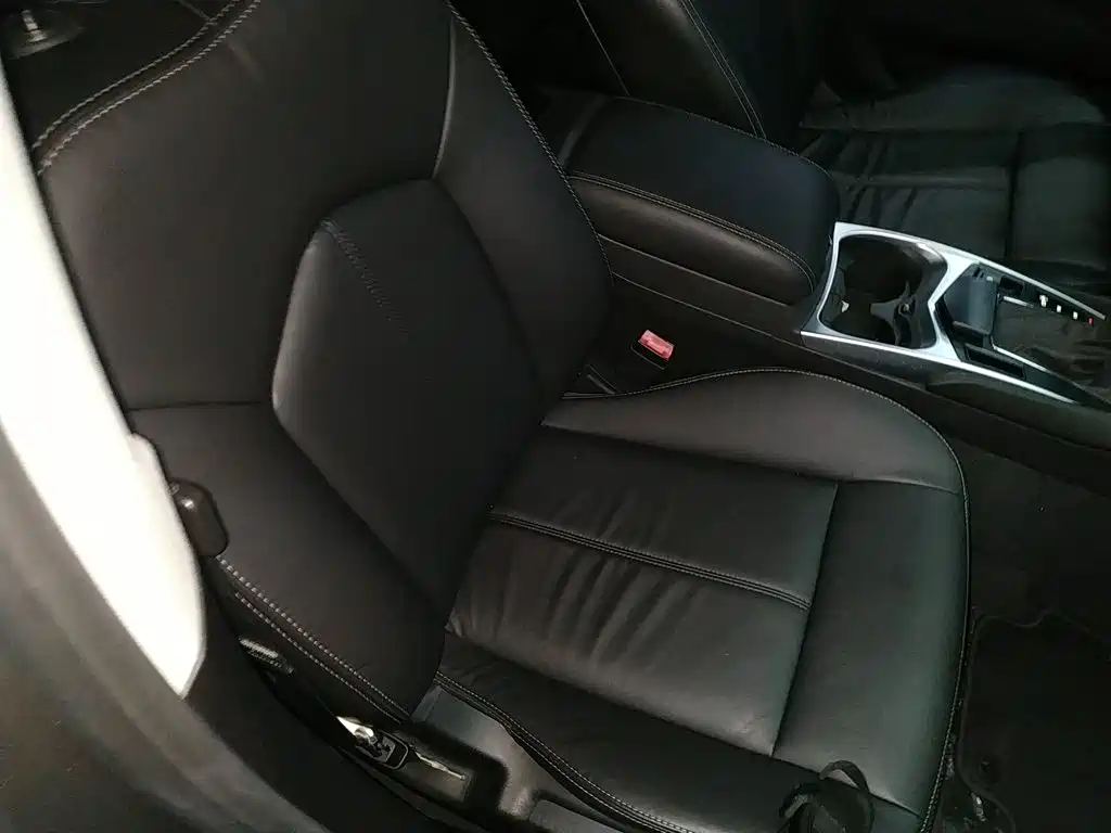 Cadillac SRX 2015 — фото 21