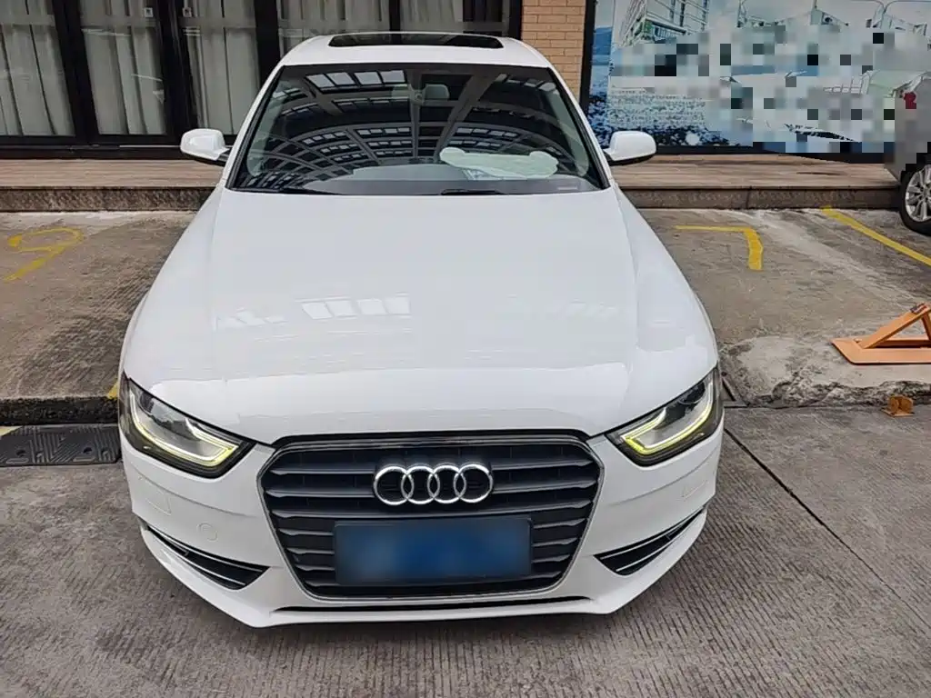 Audi A4L 2015 — фото 3