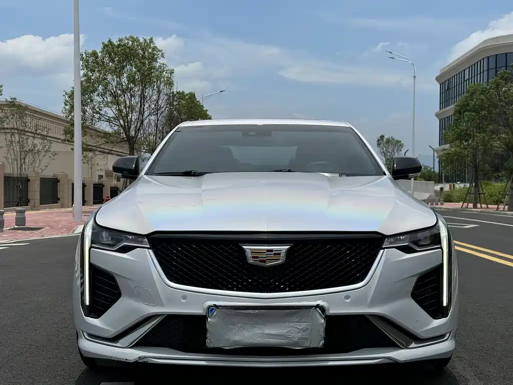 Cadillac CT4 2021 — фото 2