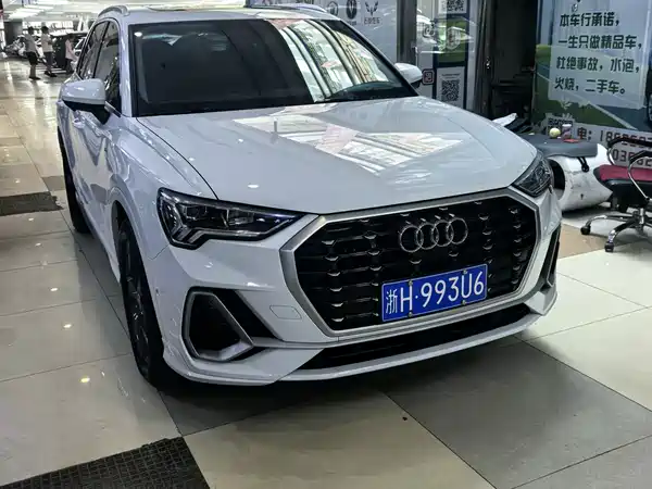 Audi Q3 2022