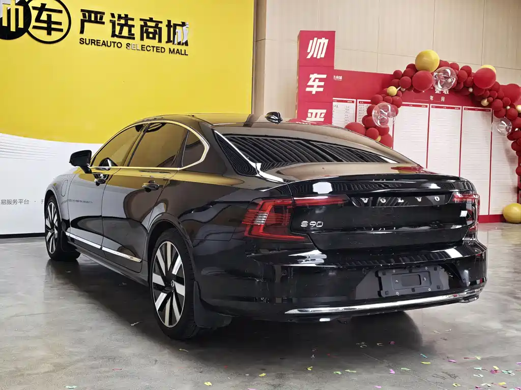 Volvo S90 PHEV 2023 — фото 6