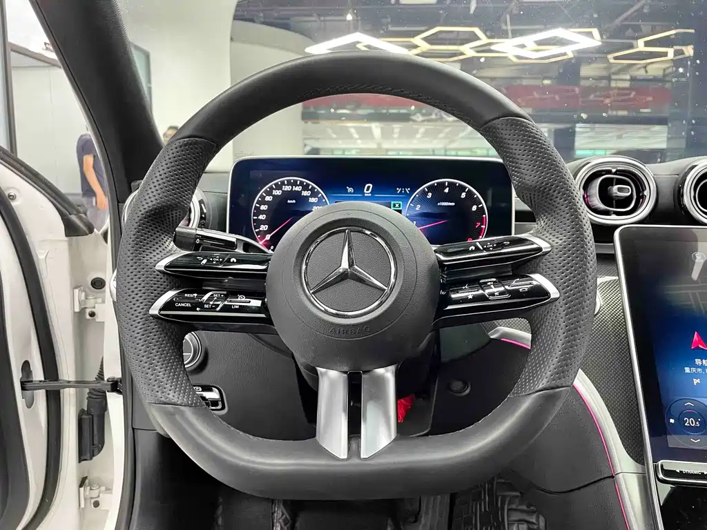 Mercedes-Benz C-Class 2023 — фото 9
