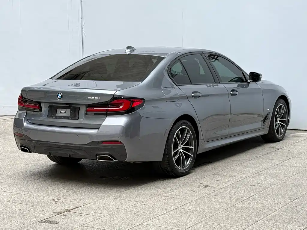 BMW 5 Series 2022