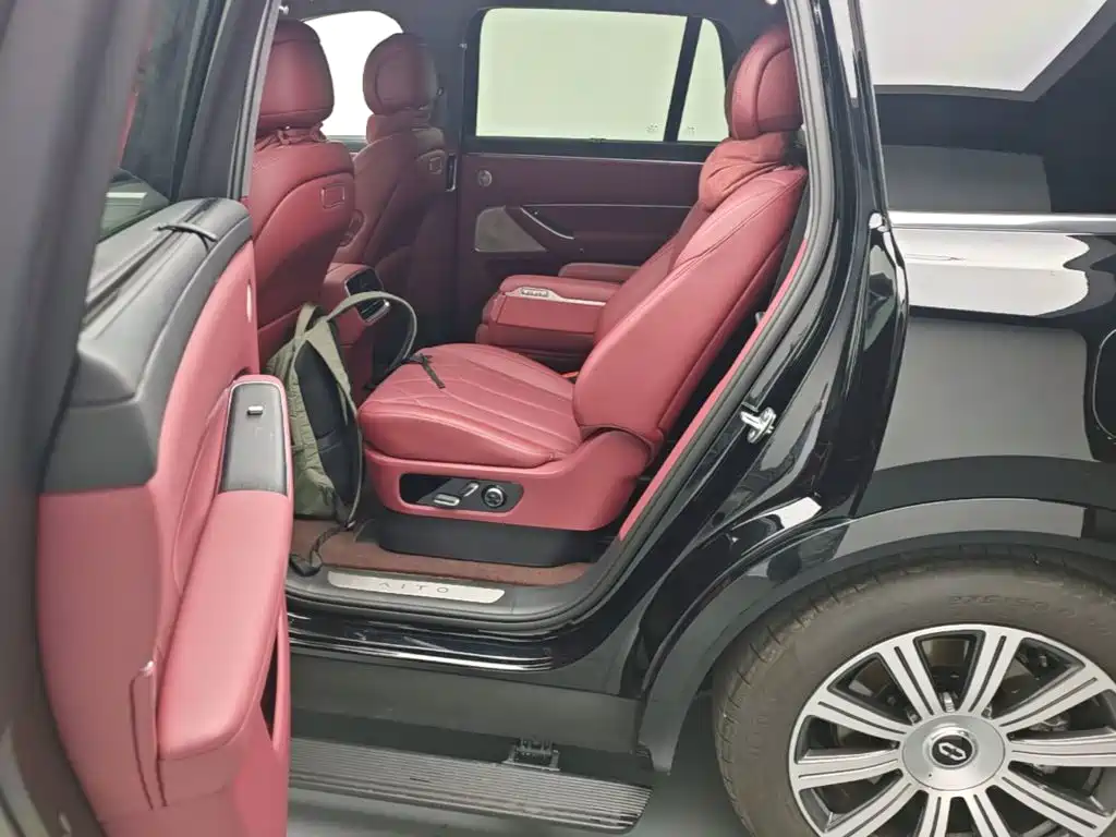 AITO M8 2026 — фото 17