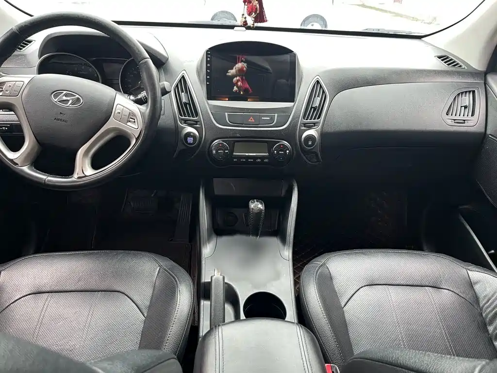 Hyundai ix35 2015 — фото 11