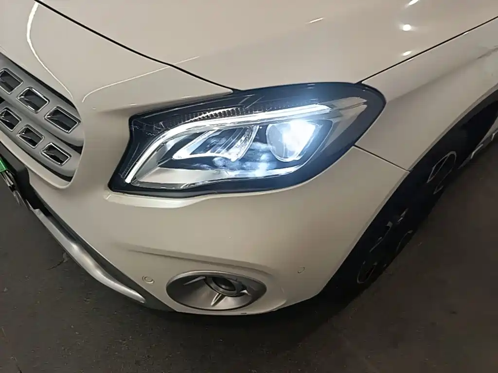 Mercedes-Benz GLA 2017 — фото 23