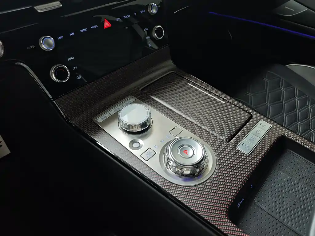 Genesis G80 2024