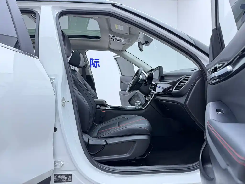 Kia KX3 2023 — фото 12