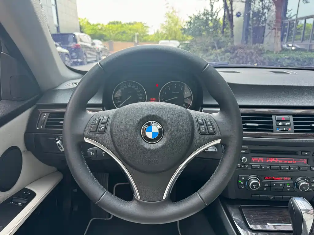 BMW 3 Series 2013 — фото 19