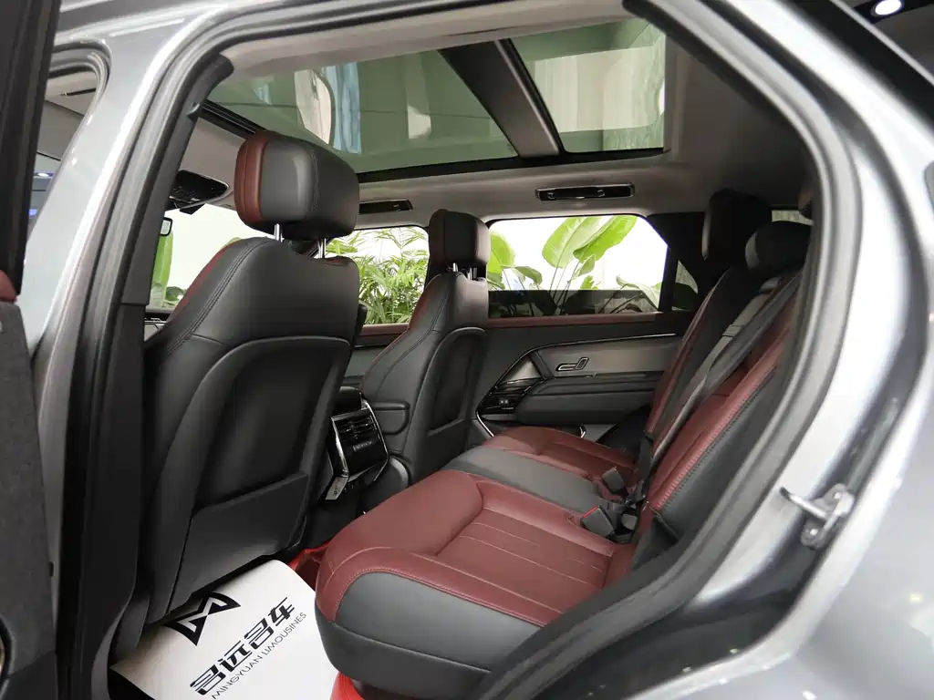 Land Rover Sport 2023 — фото 13