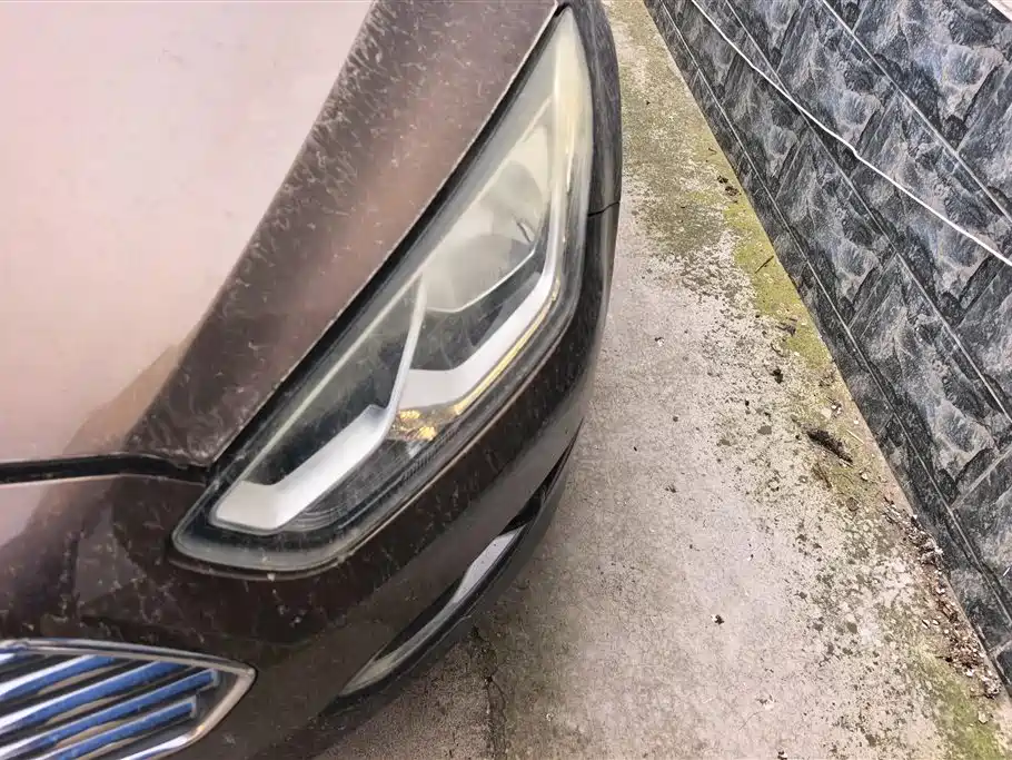 Ford Escort 2016