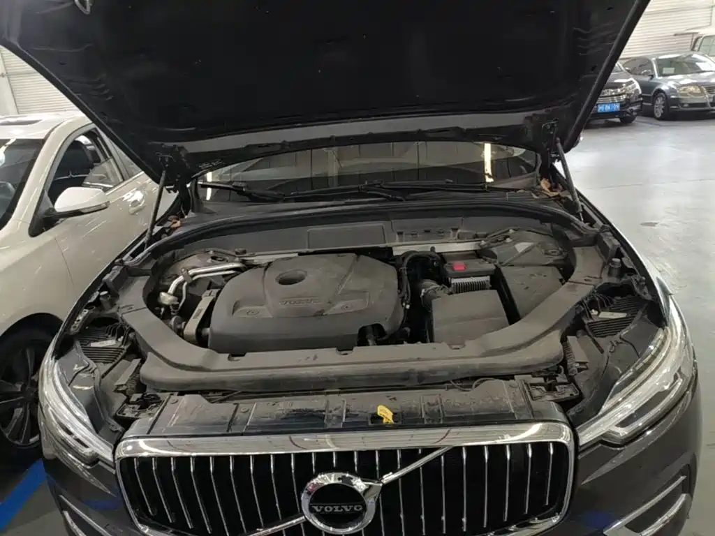 Volvo XC60 2019 — фото 20