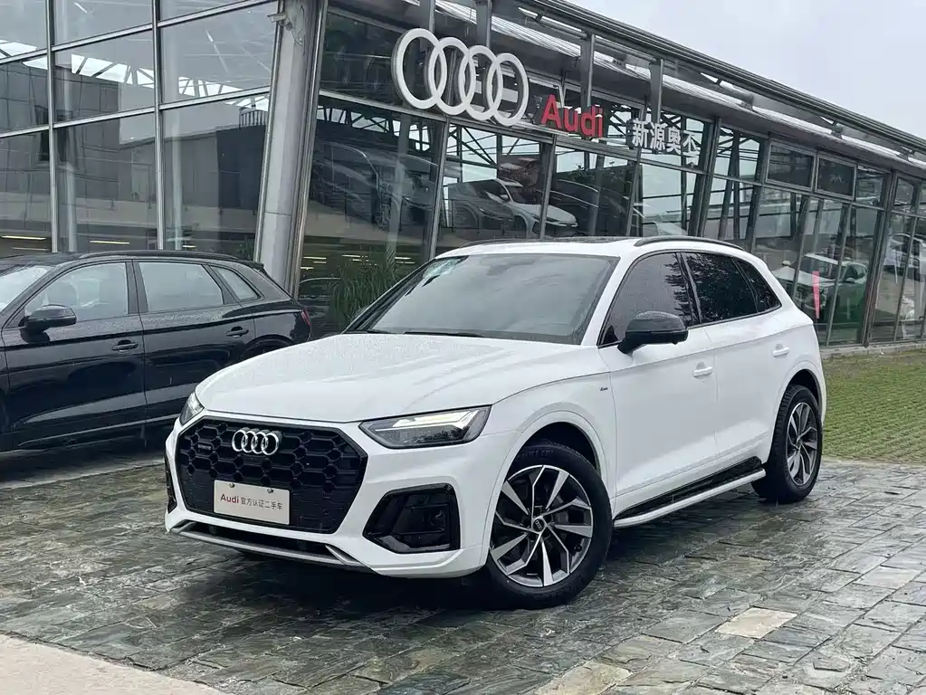 Audi Q5L 2024 — фото 1