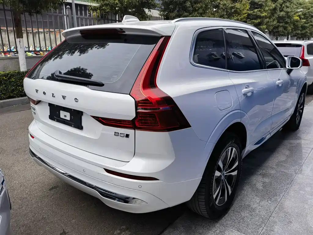 Volvo XC60 2024 — фото 5