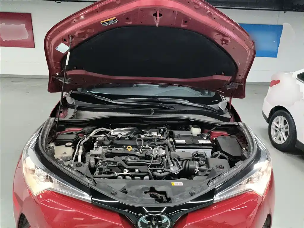 Toyota C-HR 2020 — фото 20
