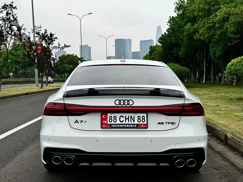 Audi A7 2023 — фото 11
