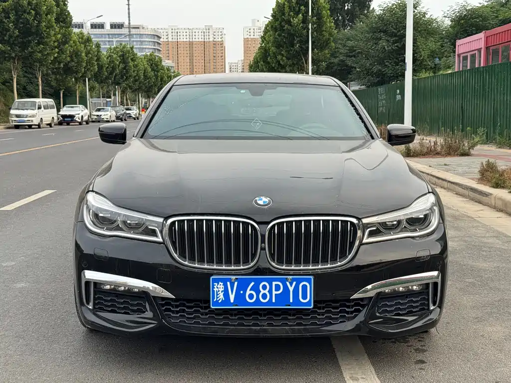 BMW 7 Series 2018 — фото 2