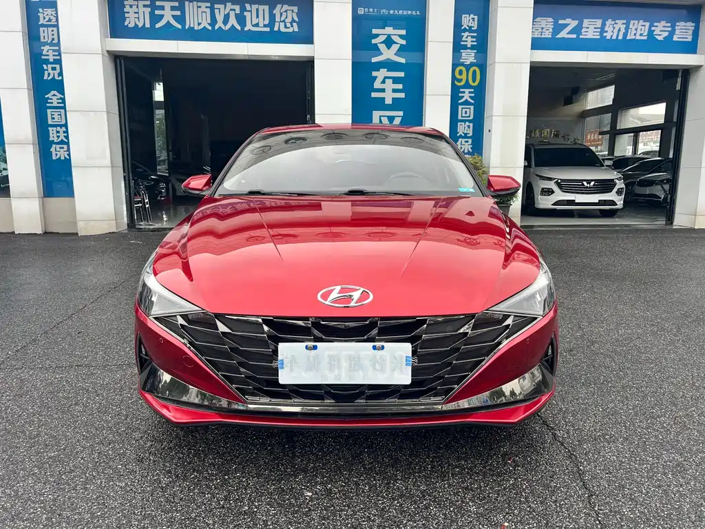 Hyundai Elantra 2023