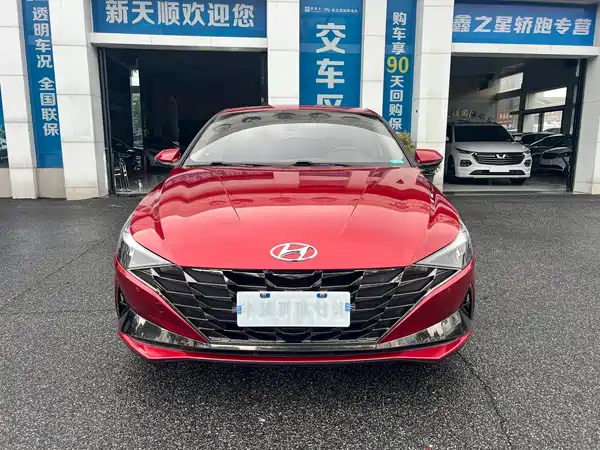 Hyundai Elantra 2023