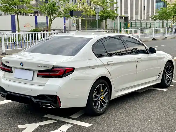 BMW 5 Series 2022