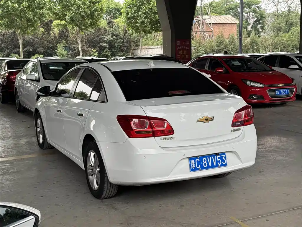 Chevrolet Cruze 2015 — фото 8