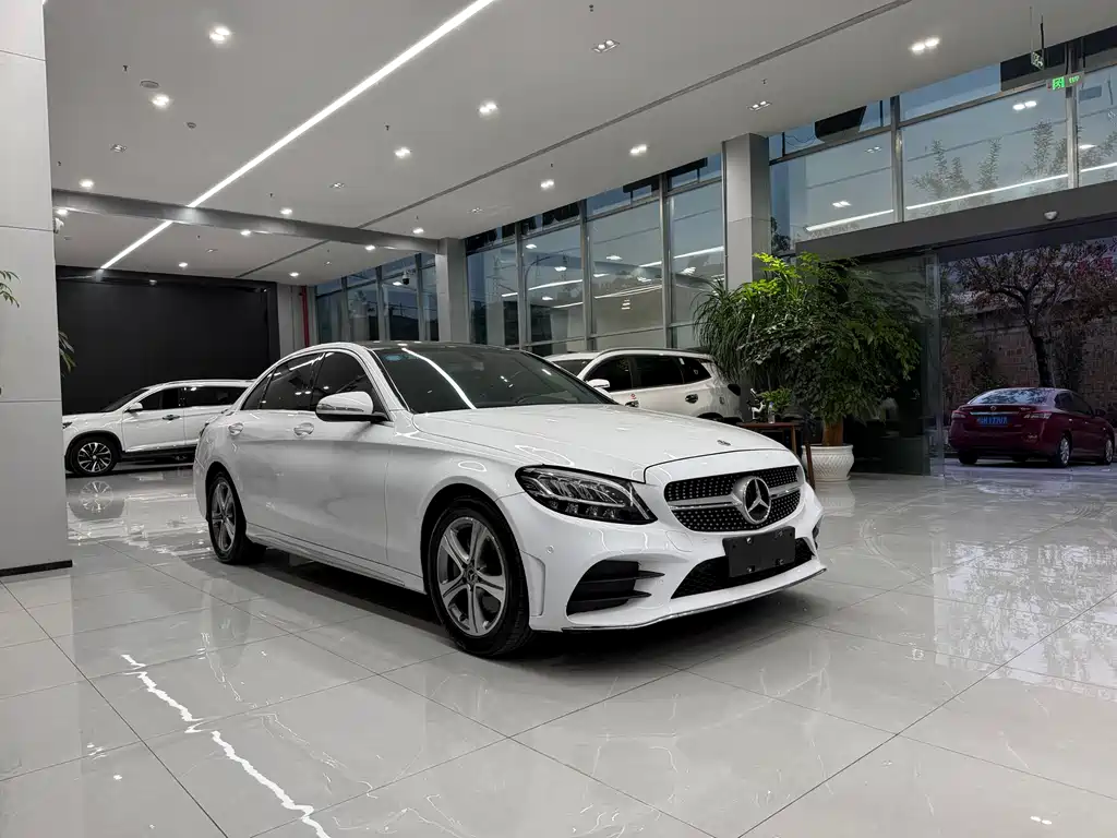 Mercedes-Benz C-Class 2020 — фото 2