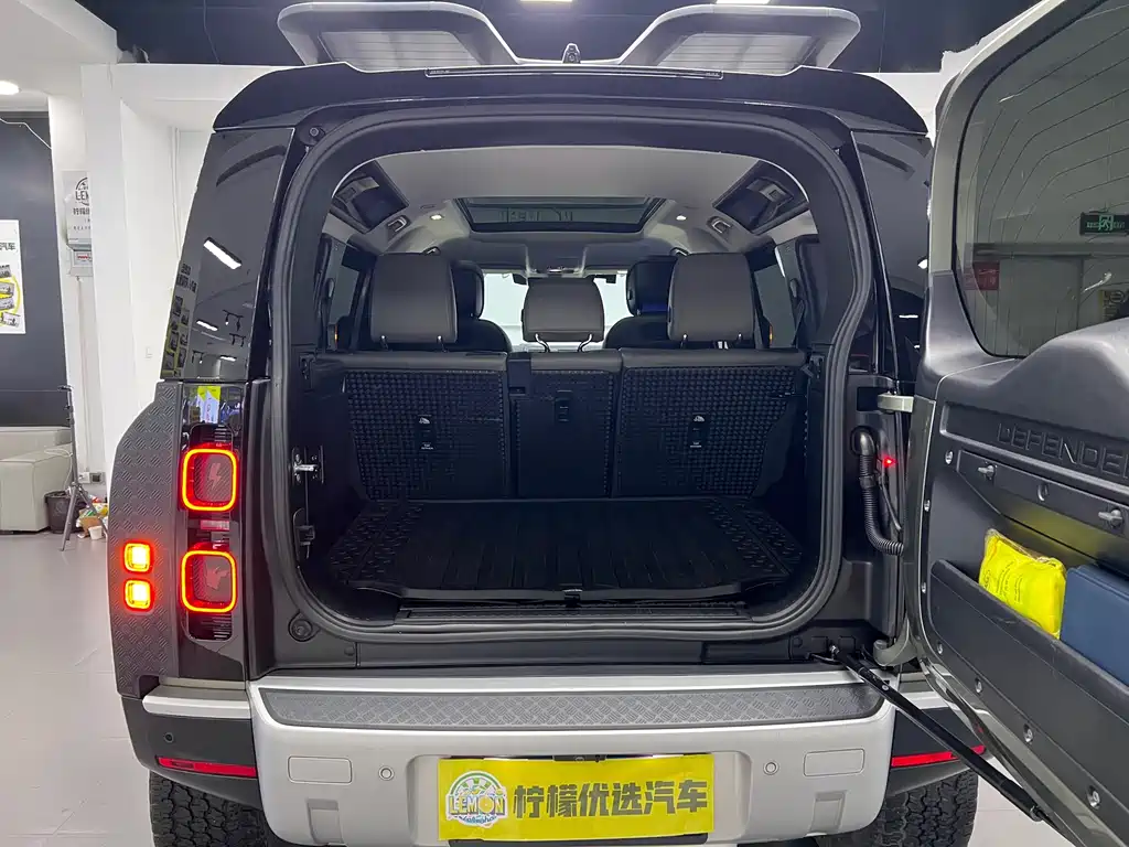 Land Rover Defender 2022 — фото 14