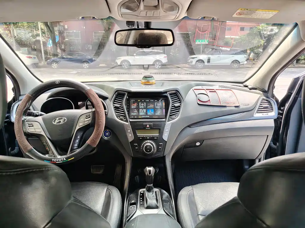 Hyundai Santa Fe 2013