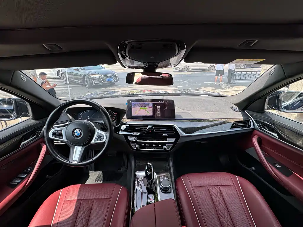BMW 5 Series 2021