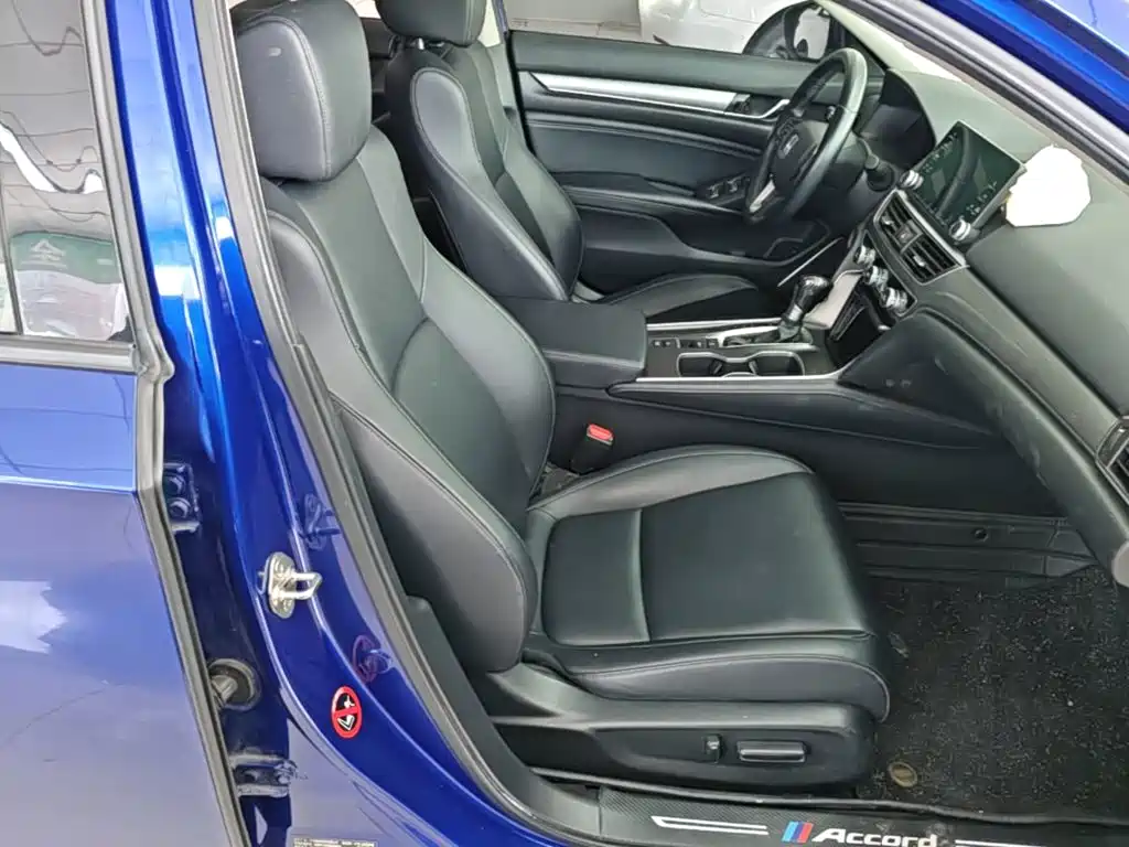 Honda Accord 2018 — фото 25