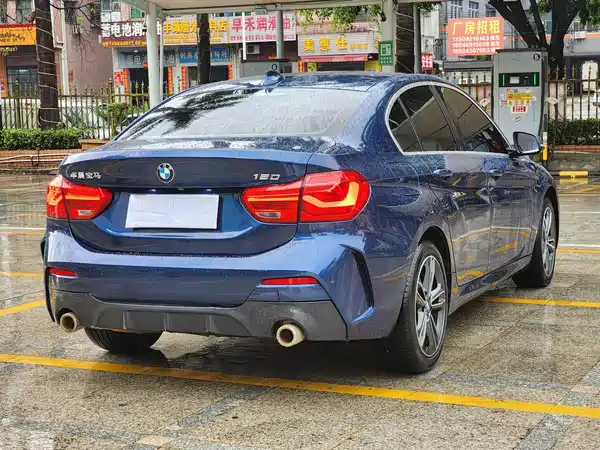 BMW 1 Series 2022