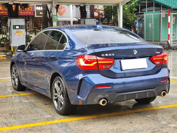 BMW 1 Series 2022
