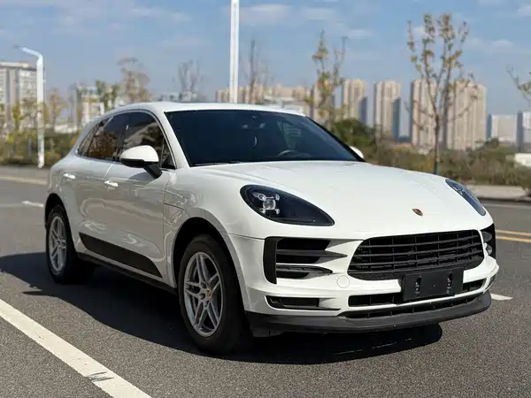 Porsche Macan 2022