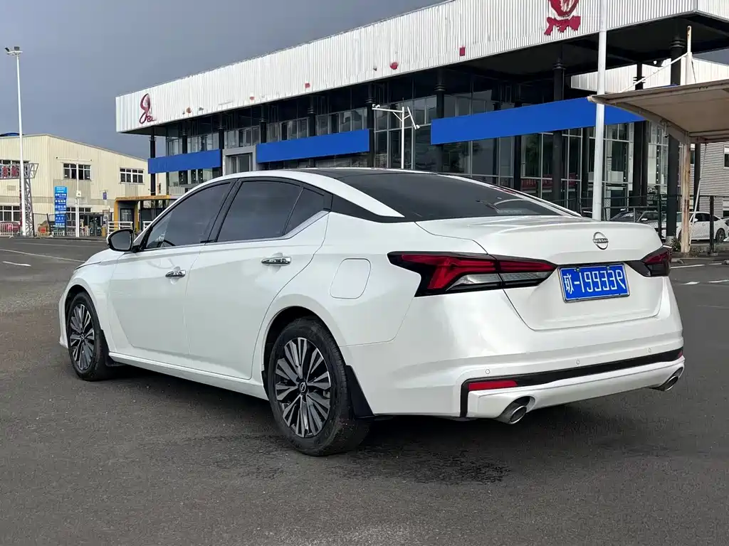Nissan Teana 2025