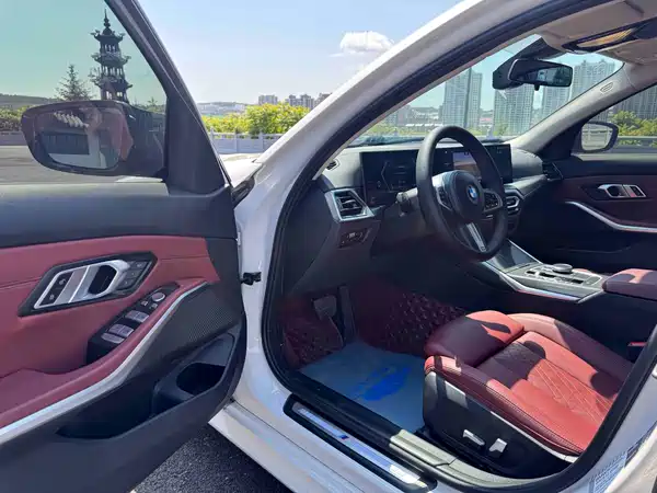 BMW 3 Series 2023