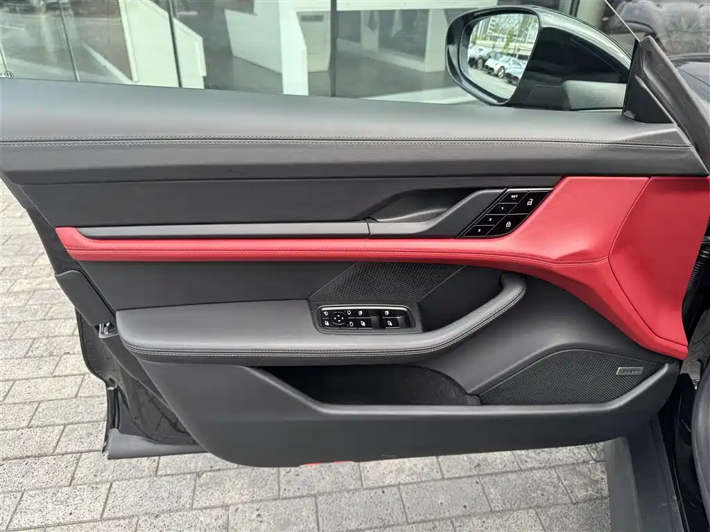 Porsche Taycan 2021 — фото 13