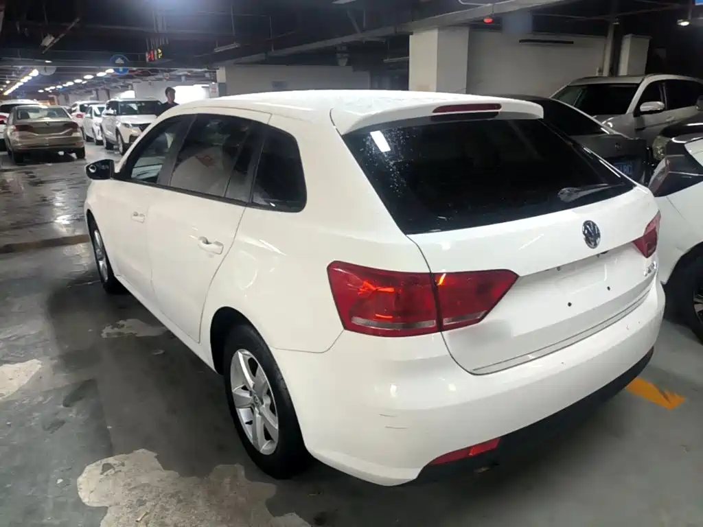 Volkswagen Gran Lavida 2015