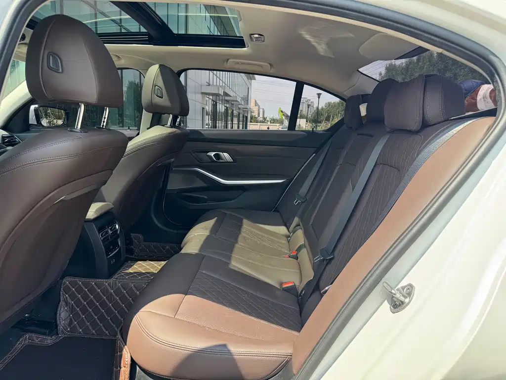 BMW 3 Series 2024